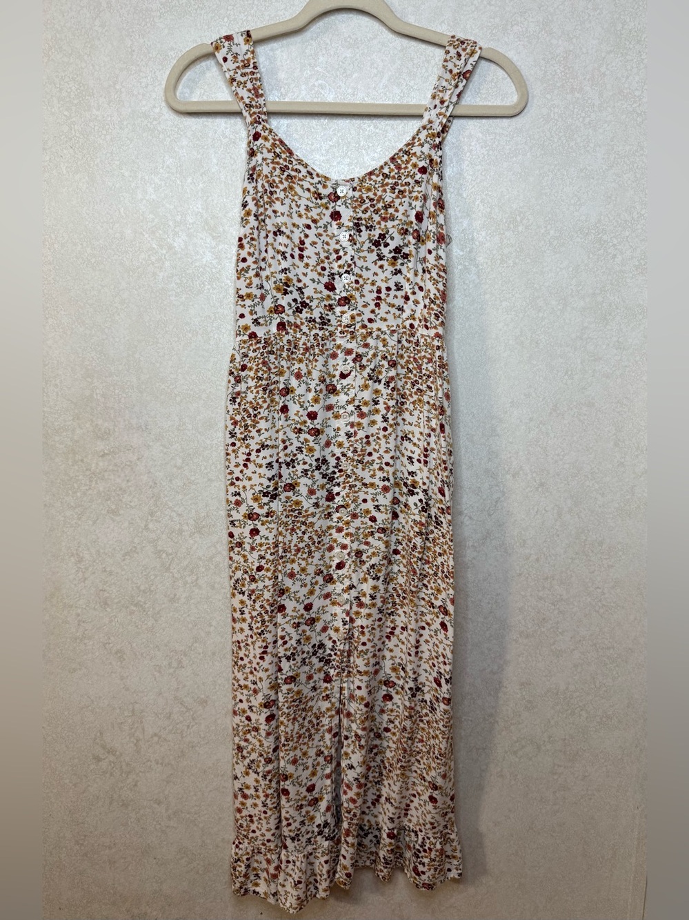 Sleeveless White Floral Maxi Dress